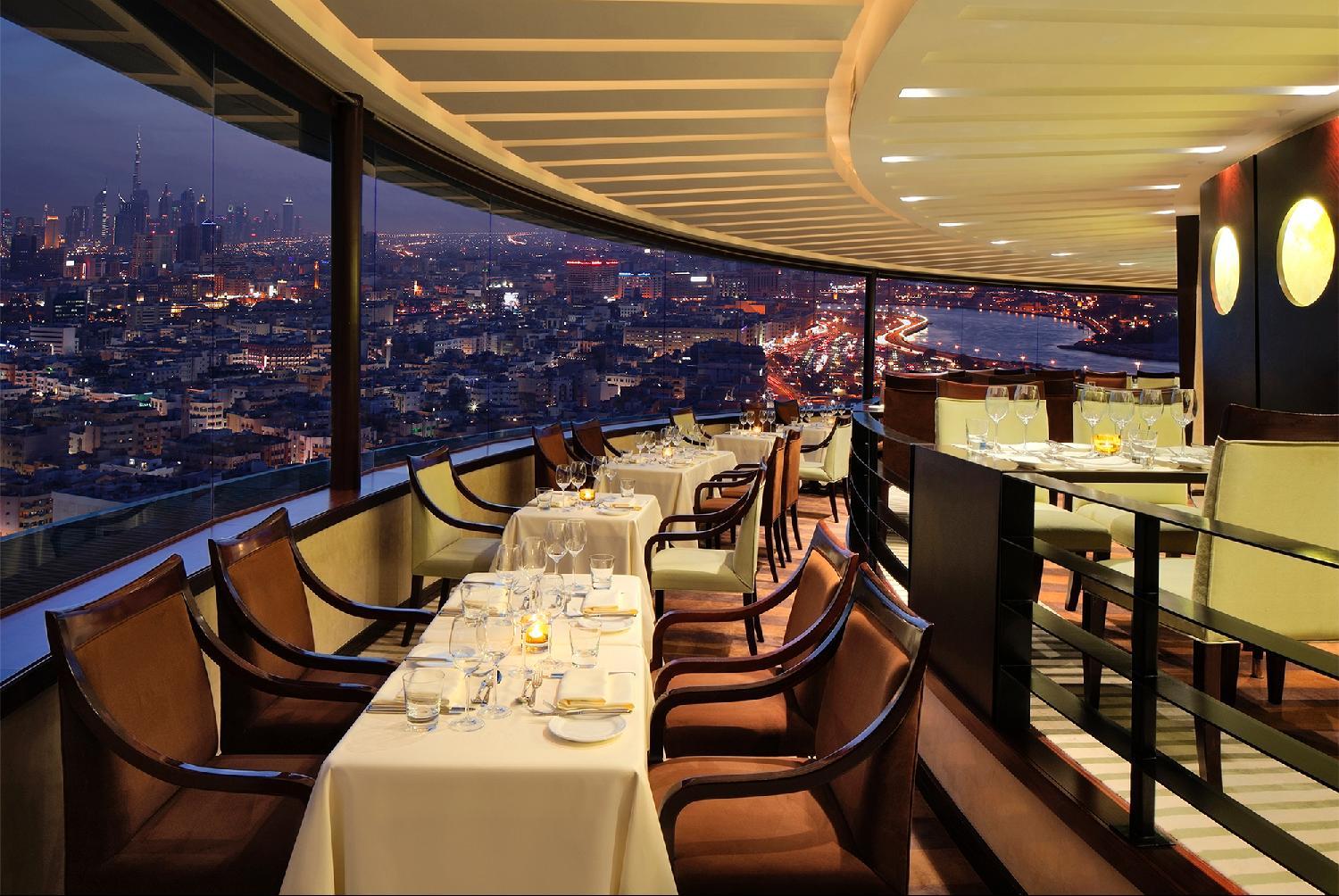 Hyatt Regency - Corniche 5*